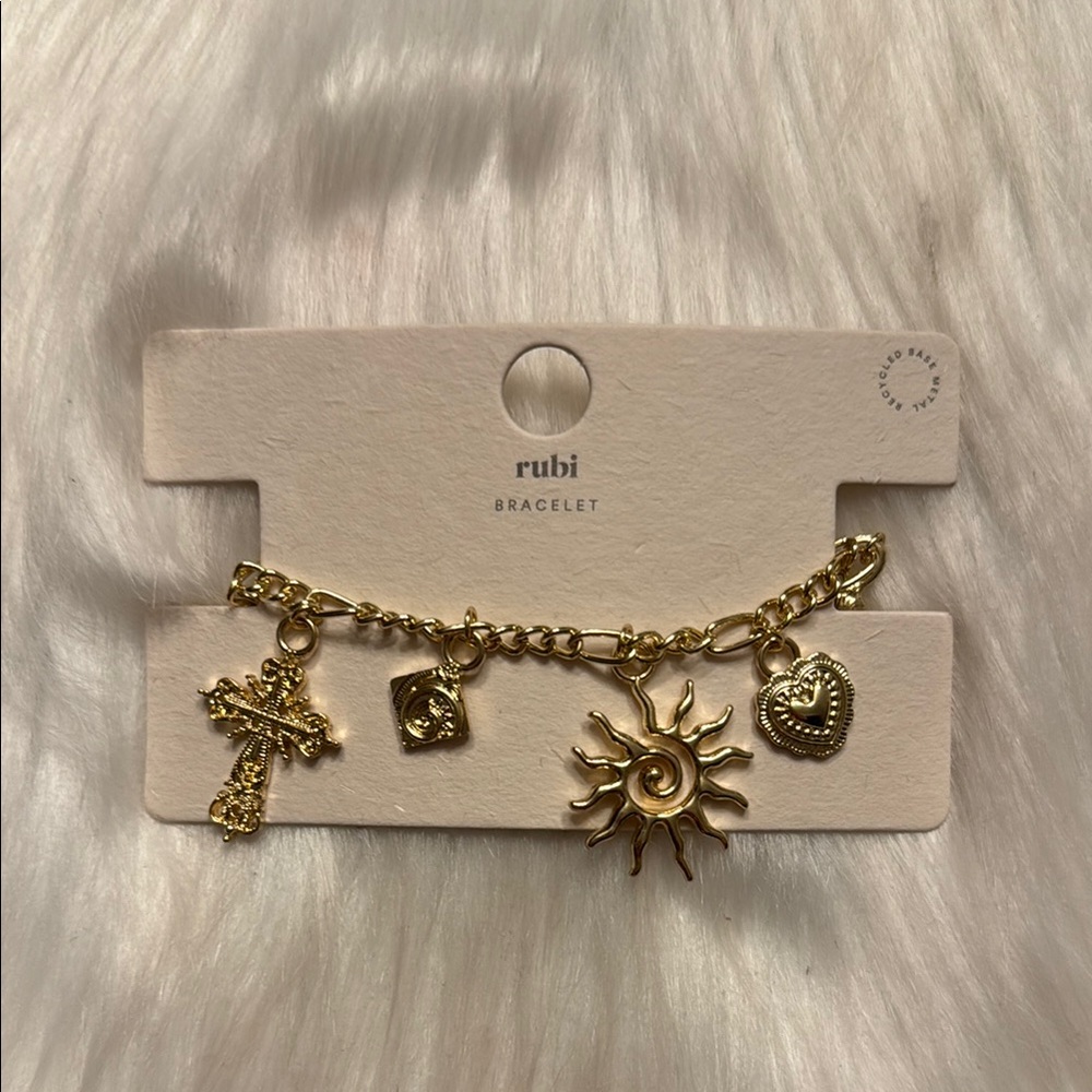 Rubi UP BOHO BABE MULTI CHARM GOLD BRACELET